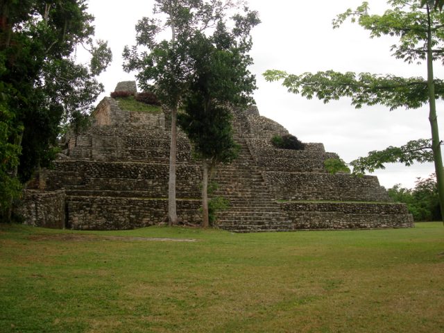 chacchoben excursion costa Maya