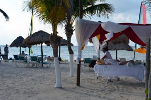 costa maya beach break